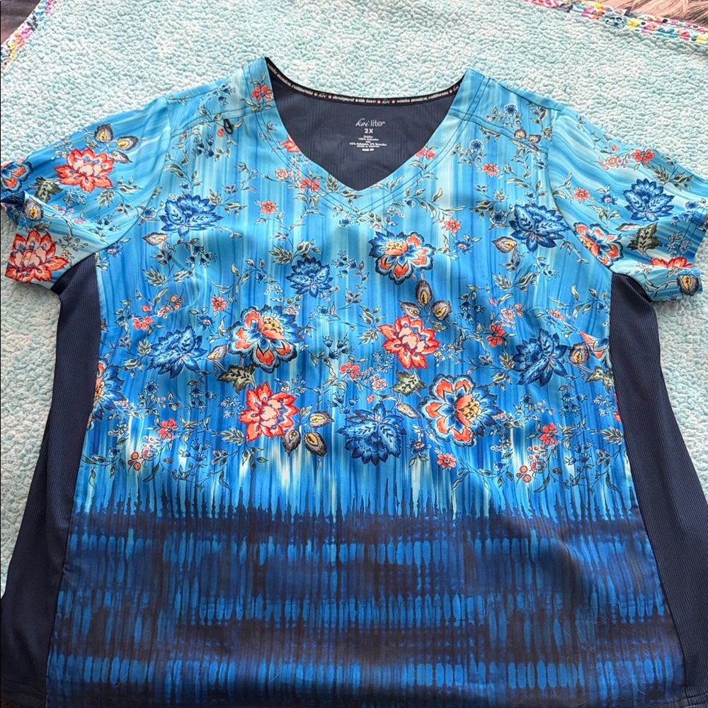 Koi lite  Multicolor Floral scrub  Top